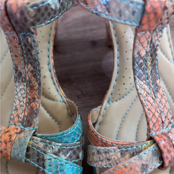 Women's Multicolor Sandals - Picture 3 of 6